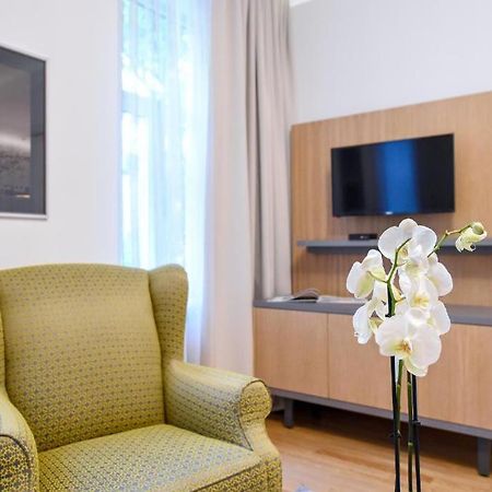 City Centre Chic Apartment Ljubljana 2/4 Екстер'єр фото