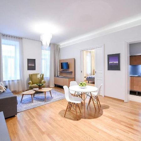 City Centre Chic Apartment Ljubljana 2/4 Екстер'єр фото