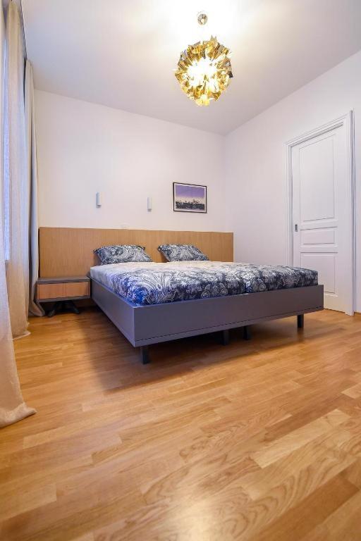 City Centre Chic Apartment Ljubljana 2/4 Екстер'єр фото