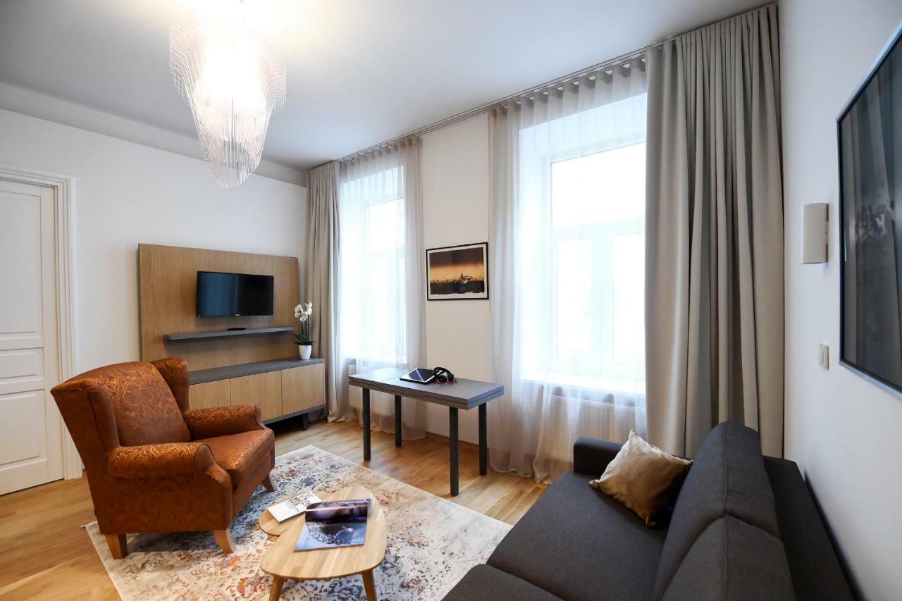 City Centre Chic Apartment Ljubljana 2/4 Екстер'єр фото